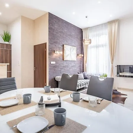 Splendid Perfectly Located Flat With Sauna