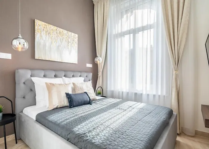 Splendid Perfectly Located Flat With Sauna Lägenhet *