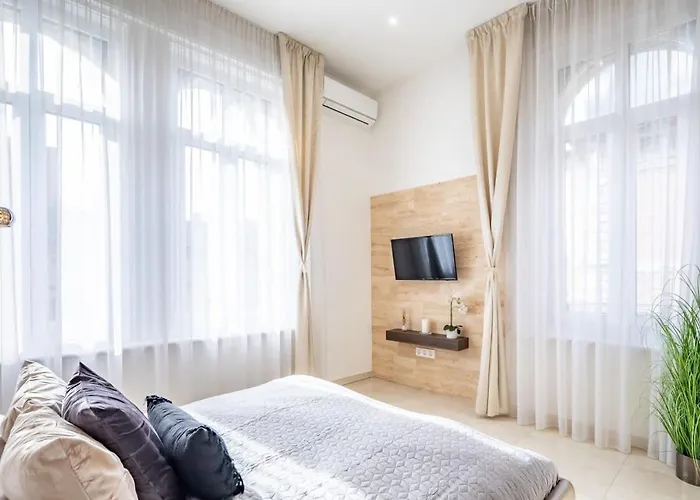 Lägenhet Splendid Perfectly Located Flat With Sauna Budapest