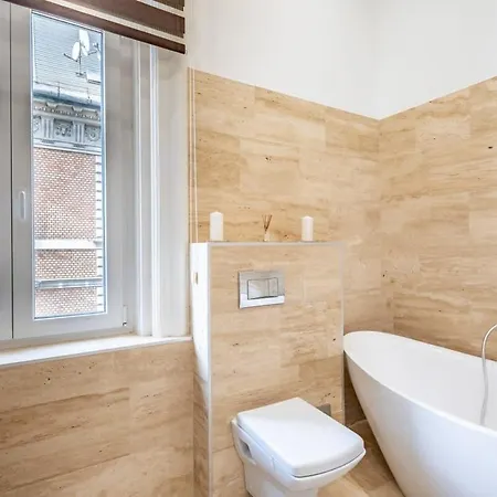 Splendid Perfectly Located Flat With Sauna Apartment Budapest
