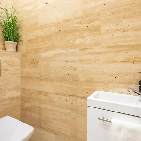 Splendid Perfectly Located Flat With Sauna Budapest