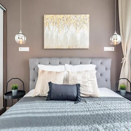 Splendid Perfectly Located Flat With Sauna * ブダペスト