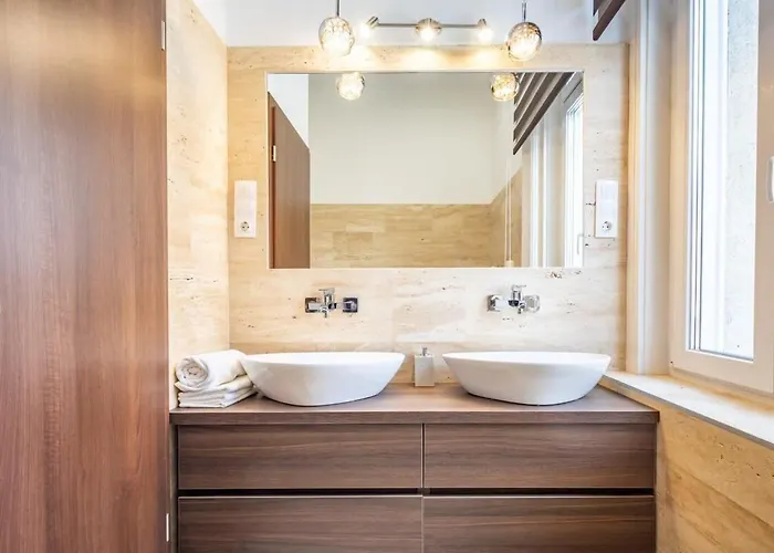 Splendid Perfectly Located Flat With Sauna