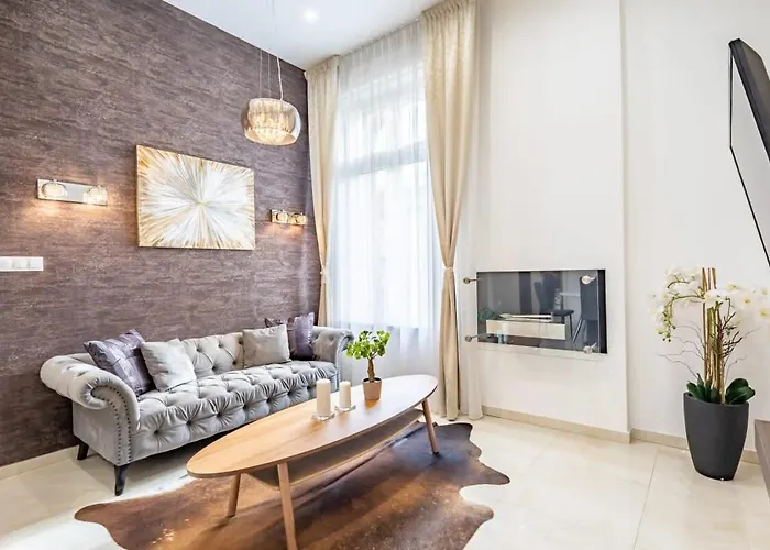 アパート Splendid Perfectly Located Flat With Sauna *