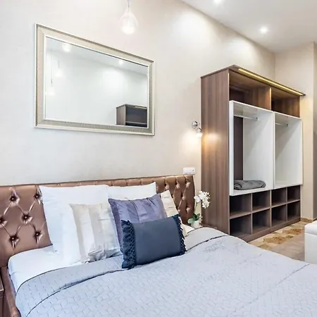 Splendid Perfectly Located Flat With Sauna Apartamento *