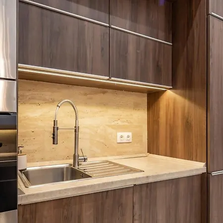 Splendid Perfectly Located Flat With Sauna Apartamento