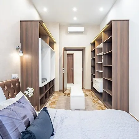 Apartamento Splendid Perfectly Located Flat With Sauna