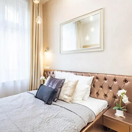 Splendid Perfectly Located Flat With Sauna * Budapešť