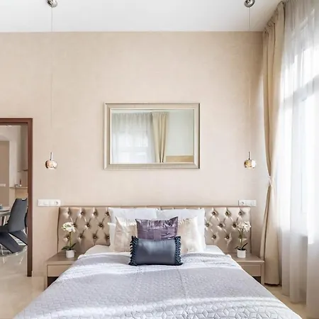 Splendid Perfectly Located Flat With Sauna * Budapest