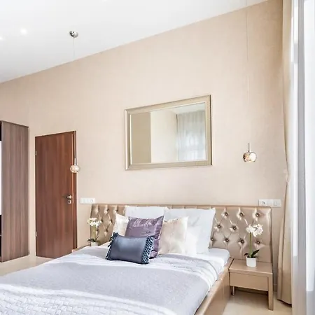 Apartmán Splendid Perfectly Located Flat With Sauna