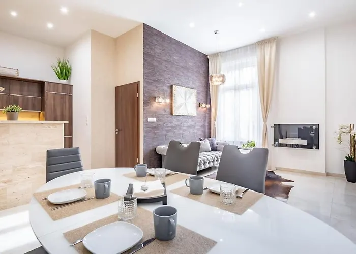 Splendid Perfectly Located Flat With Sauna