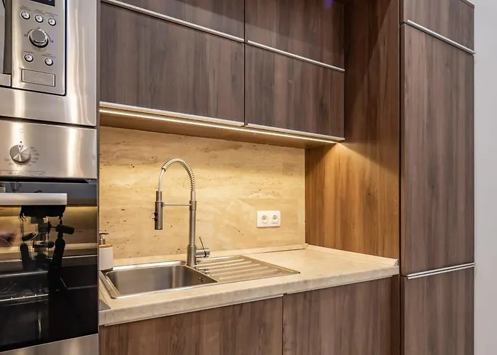 Splendid Perfectly Located Flat With Sauna Апартаменты