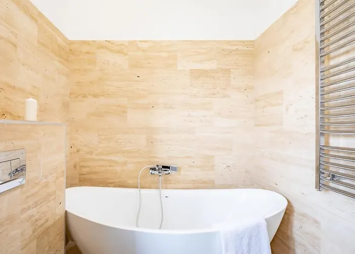 Splendid Perfectly Located Flat With Sauna *